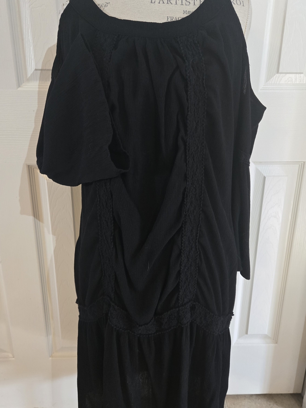 Terra & Sky Black Cold-Shoulder Lace-Trim Dress